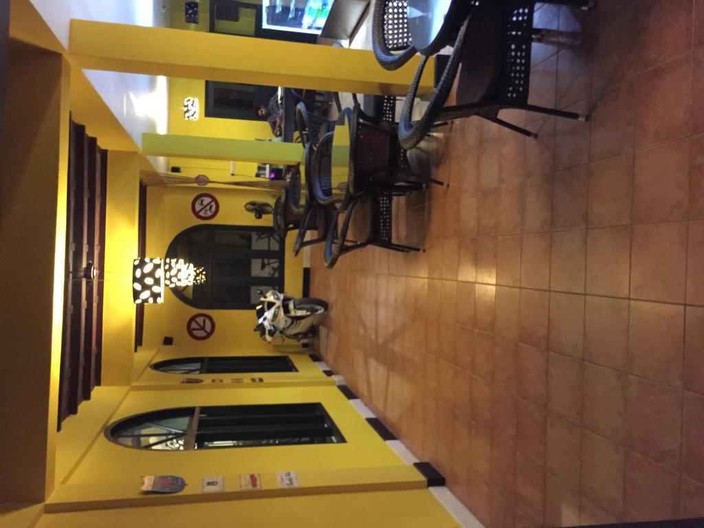 Elphinstone Residency Bed & Breakfast Kochi Bagian luar foto