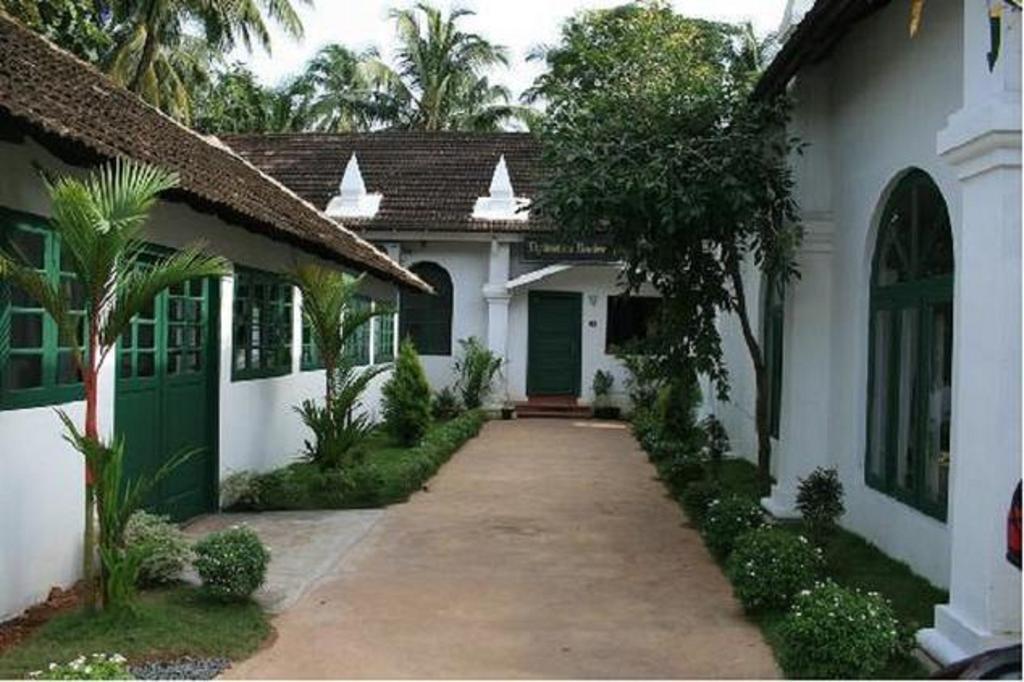 Elphinstone Residency Bed & Breakfast Kochi Bagian luar foto