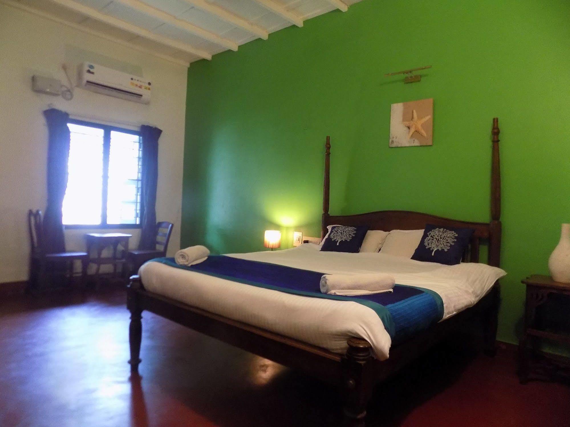 Elphinstone Residency Bed & Breakfast Kochi Bagian luar foto